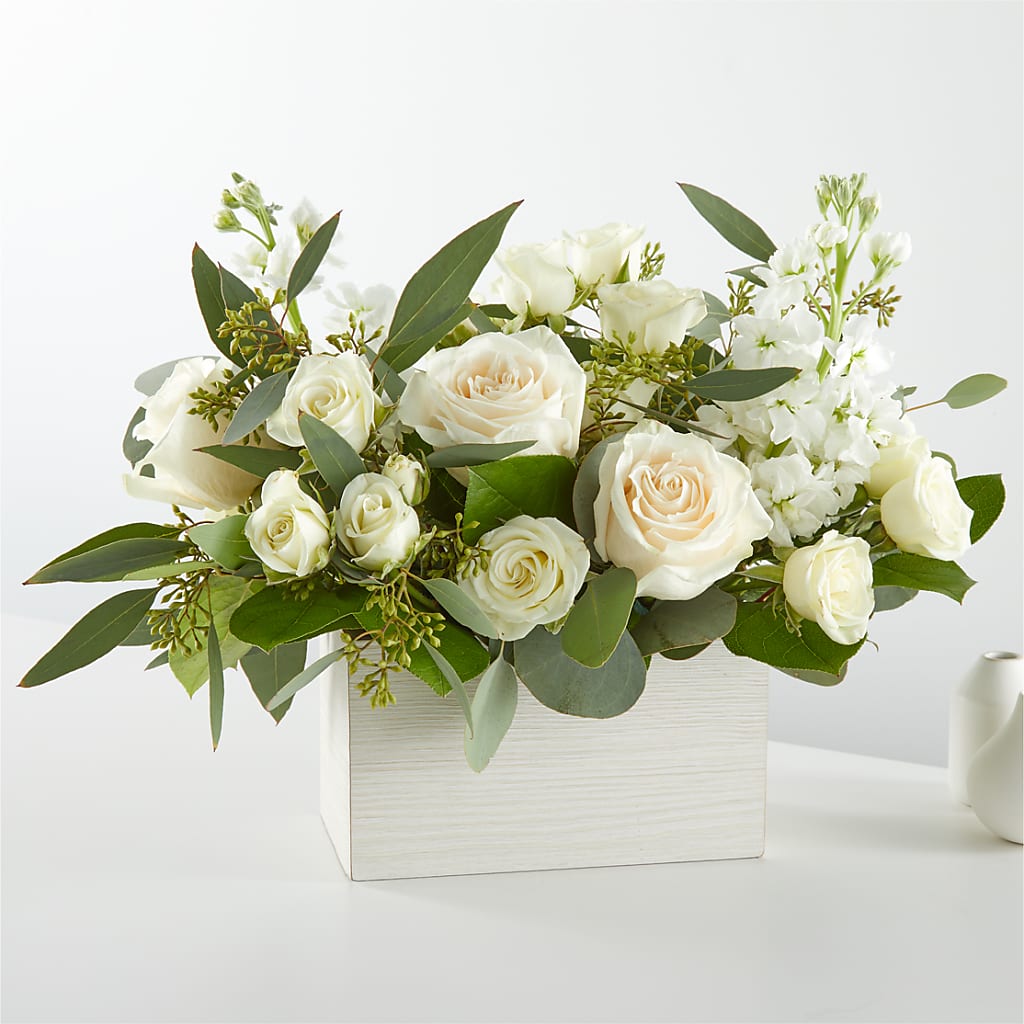 Fresh Linen Box Bouquet – DON'S FLORAL STUDIO, Leon IA