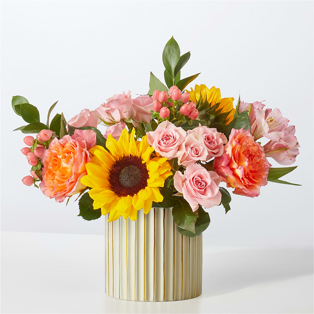 Sun's Out Bouquet – DON'S FLORAL STUDIO, Leon IA