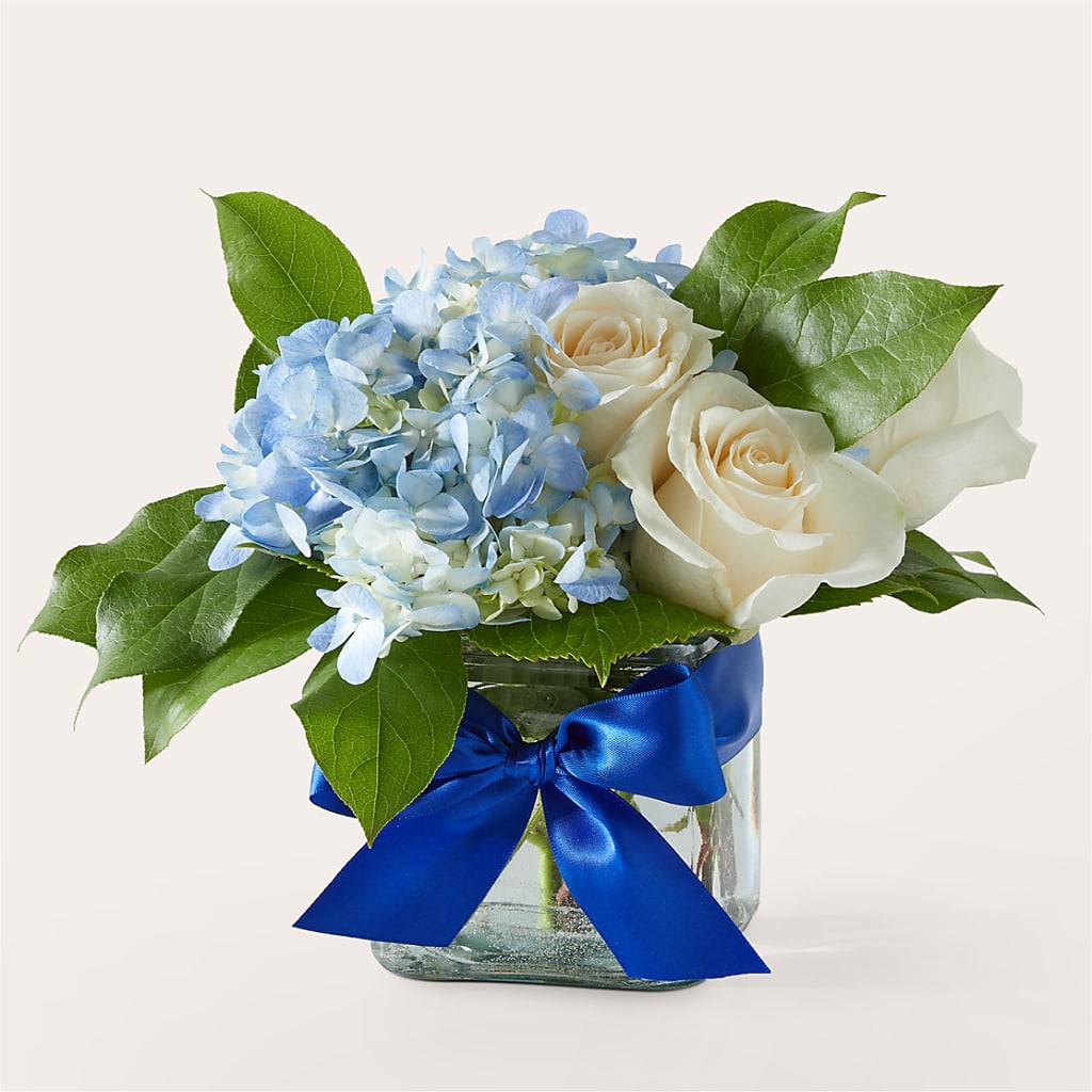 Sky Blue Delight Bouquet – DON'S FLORAL STUDIO, Leon IA
