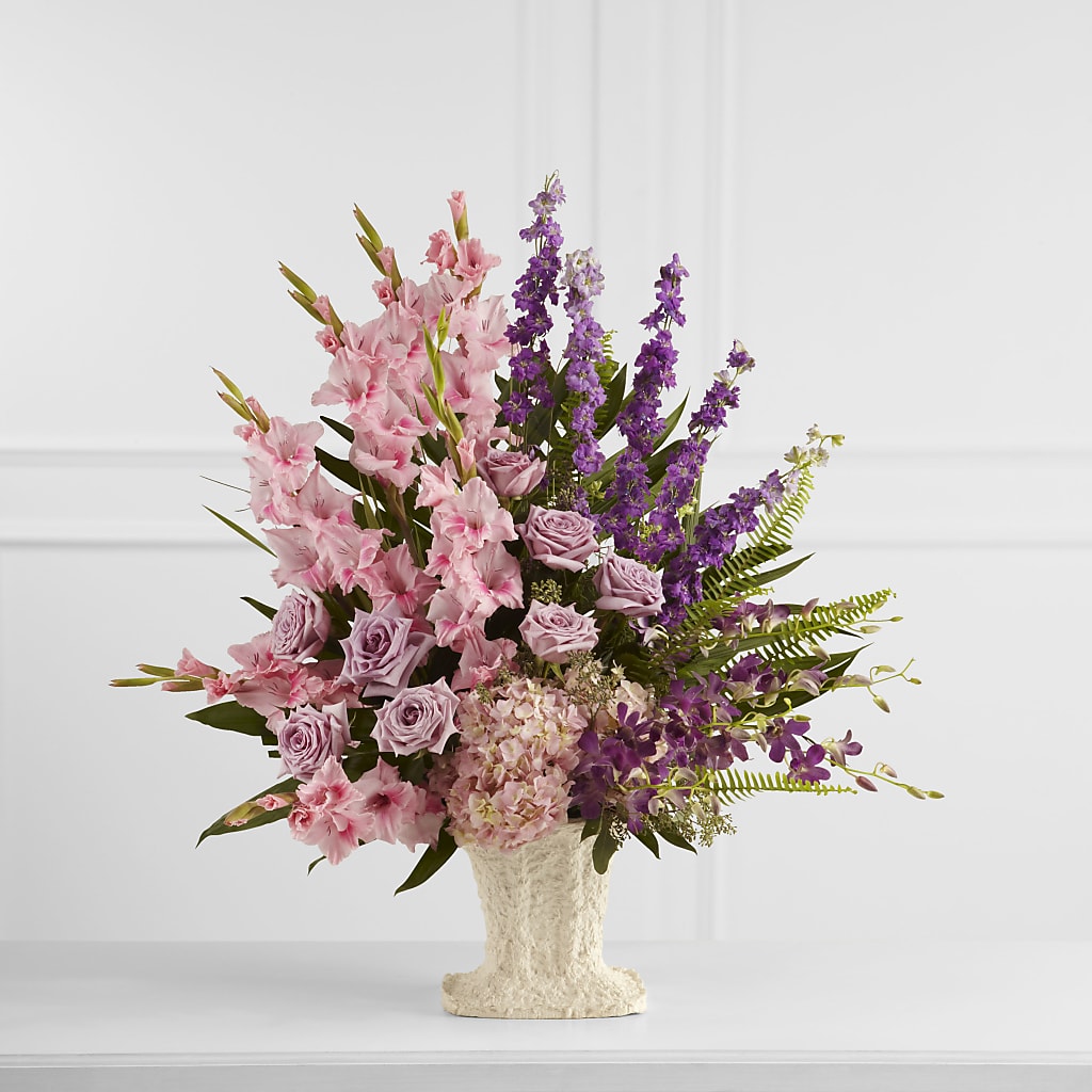 Flowing Garden Arrangement – DON'S FLORAL STUDIO, Leon IA