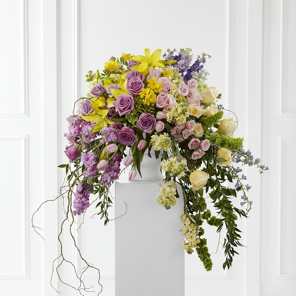 Display of Affection Arrangement – DON'S FLORAL STUDIO, Leon IA