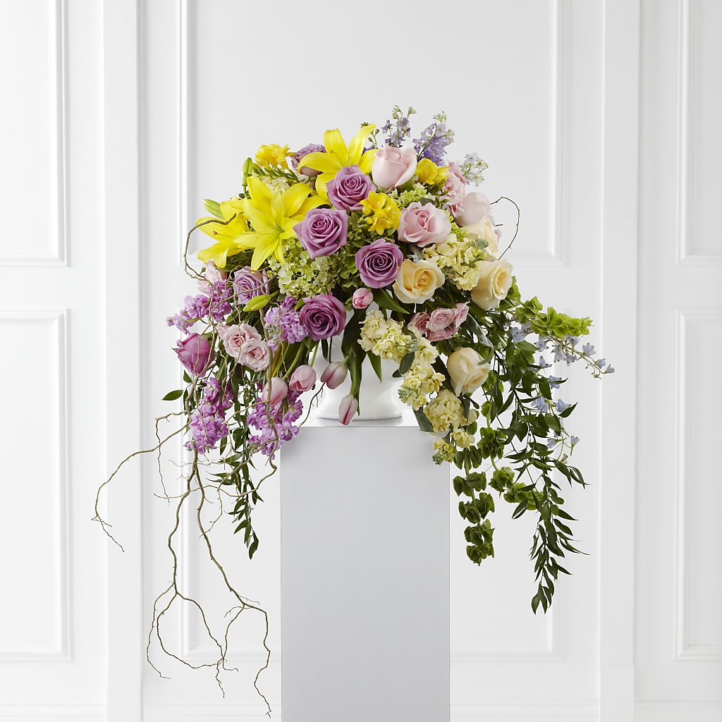 Display of Affection Arrangement – DON'S FLORAL STUDIO, Leon IA