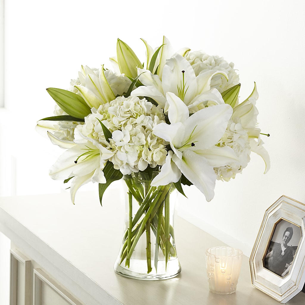 Compassionate Lily Bouquet – DON'S FLORAL STUDIO, Leon IA