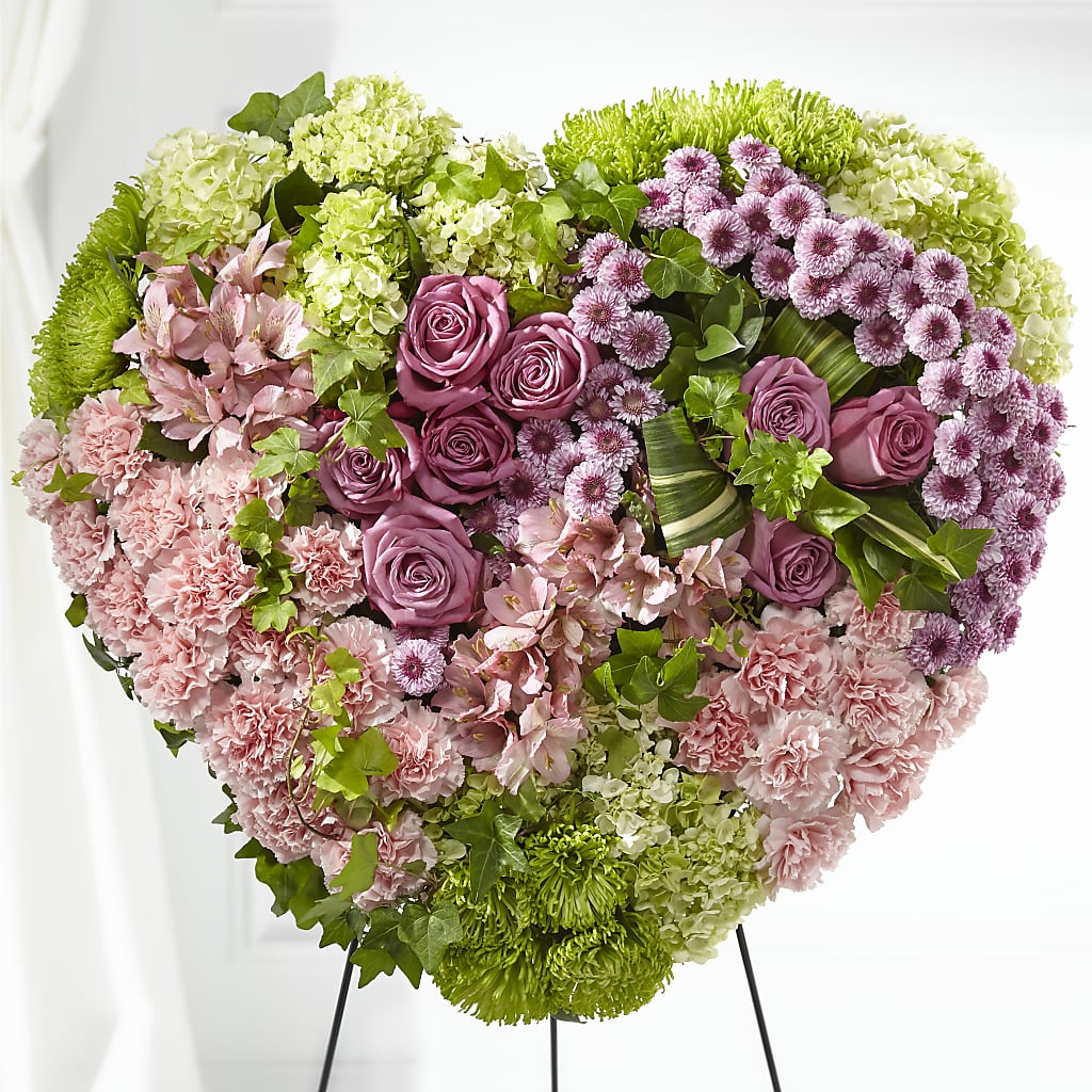Heartwarming Standing Heart – DON'S FLORAL STUDIO, Leon IA