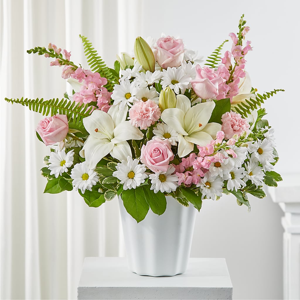 Soft Touch Tabletop Basket – DON'S FLORAL STUDIO, Leon IA