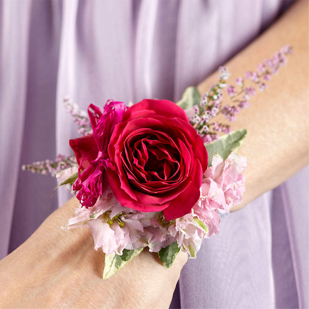 Rose Charm Corsage – DON'S FLORAL STUDIO, Leon IA