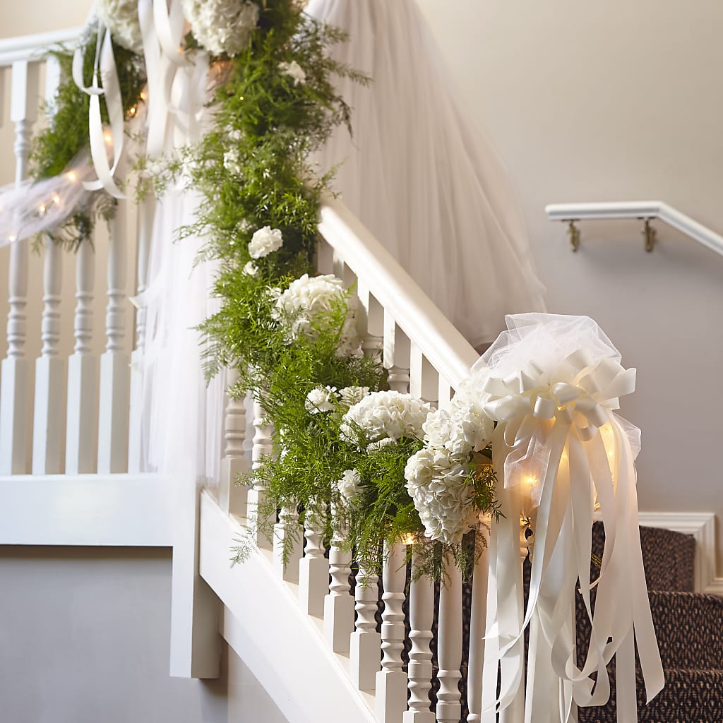 Champagne Dreams Garland – DON'S FLORAL STUDIO, Leon IA