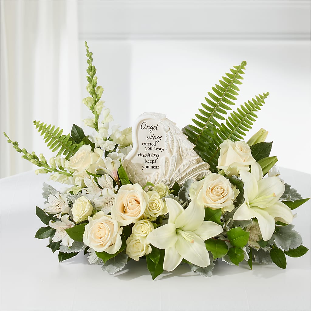 Holding You Close Arrangement – DON'S FLORAL STUDIO, Leon IA