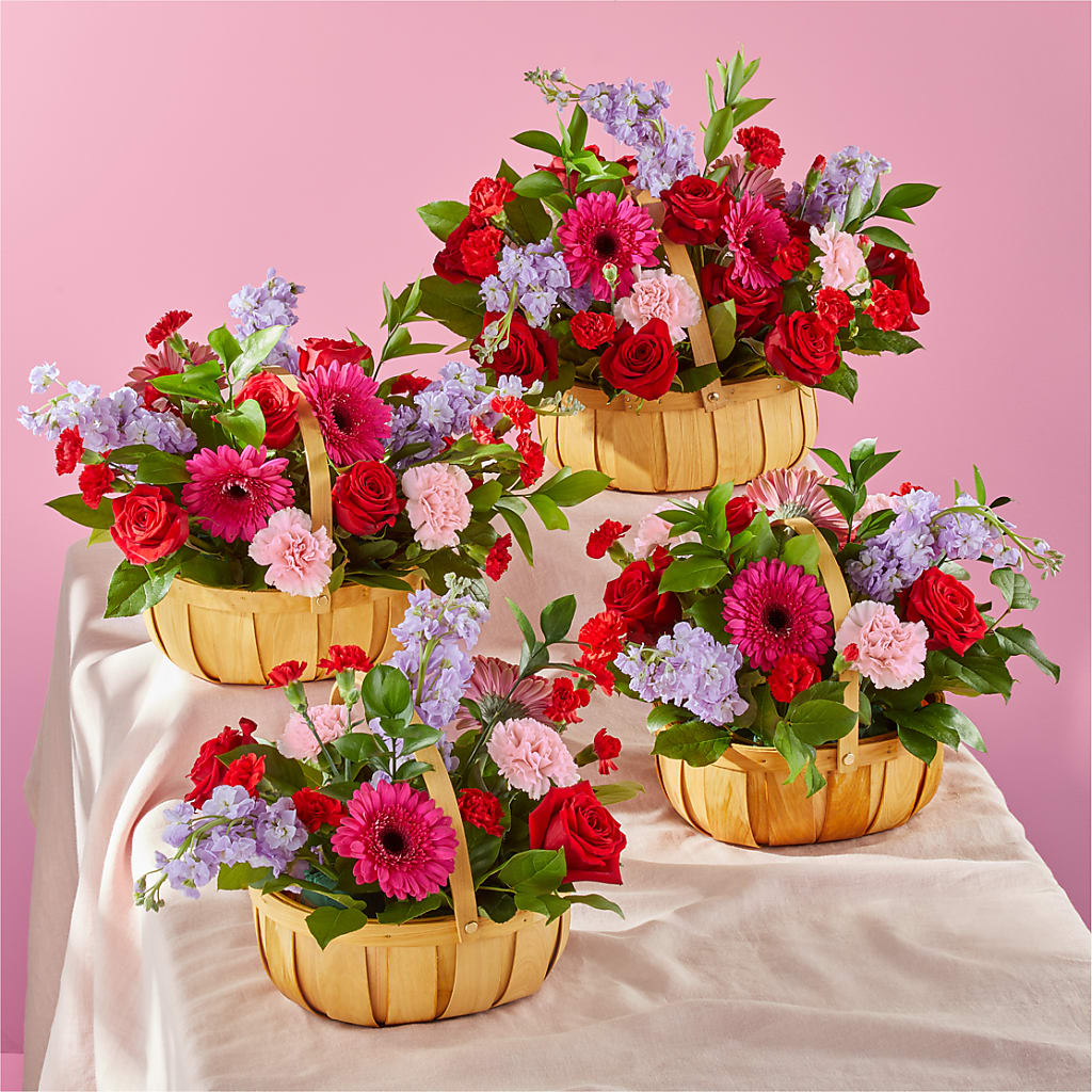 Pink Picnic Basket – DON'S FLORAL STUDIO, Leon IA