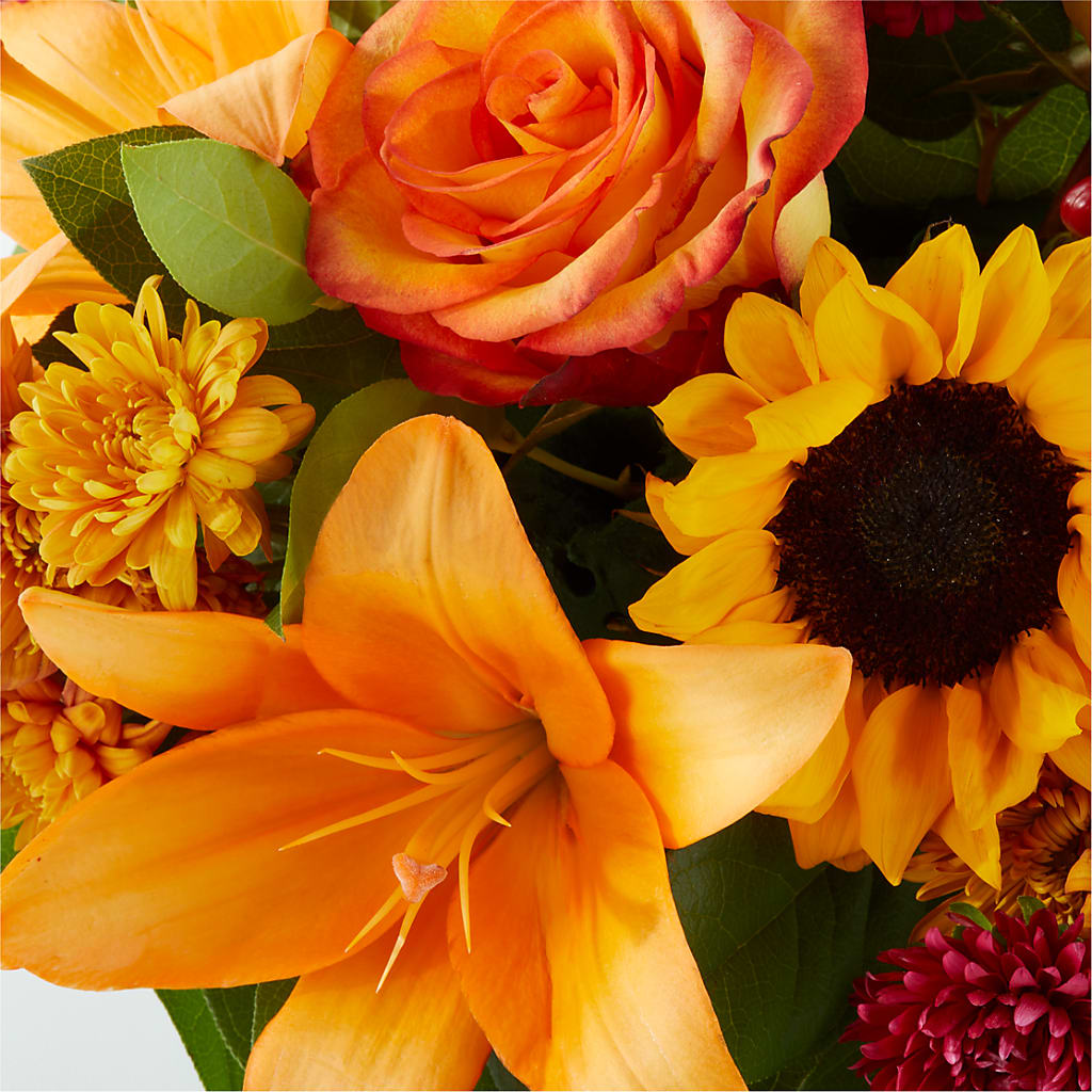 Grateful Centerpiece – DON'S FLORAL STUDIO, Leon IA