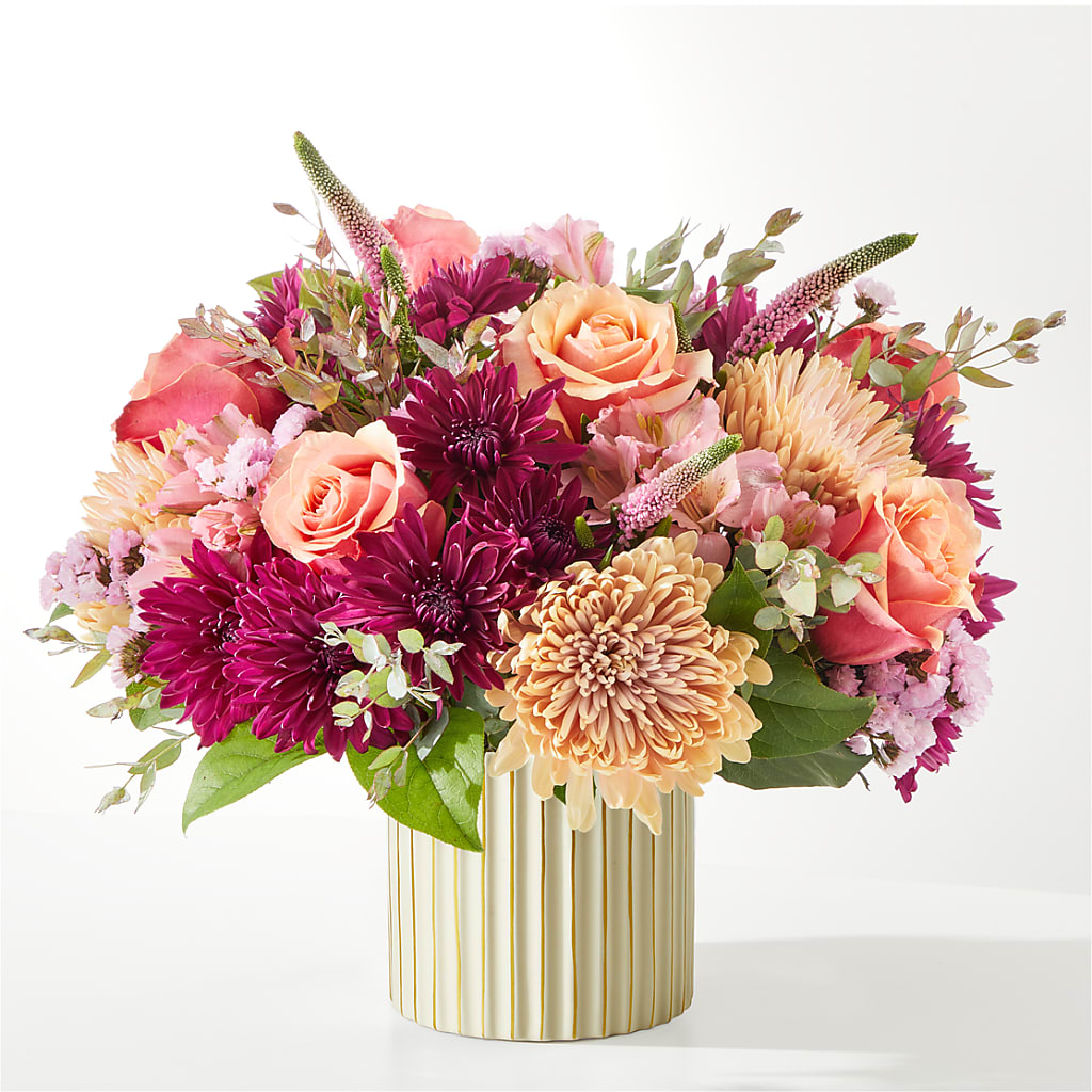 Berry Cobbler Bouquet with Ivory Vase – DON'S FLORAL STUDIO, Leon IA