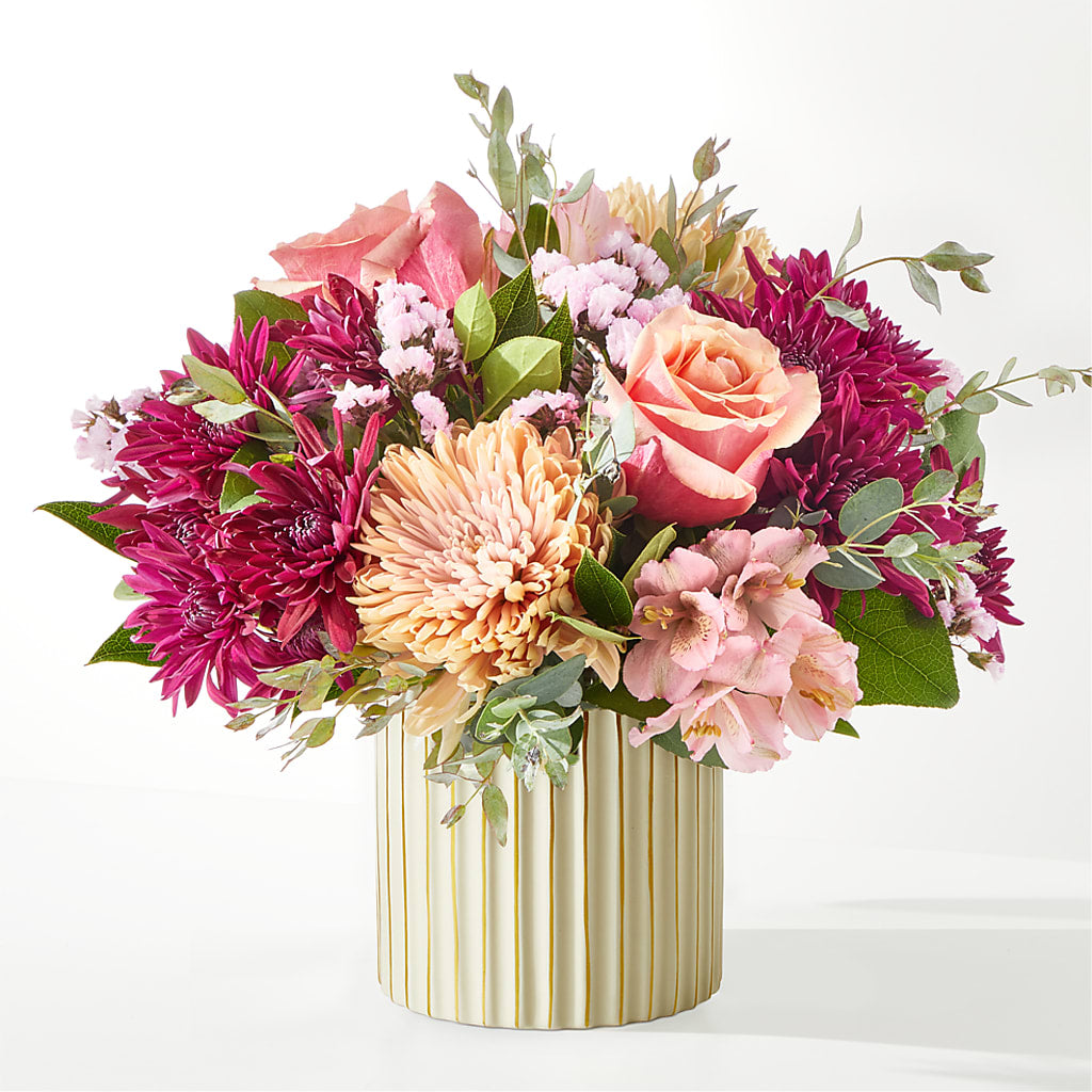 Berry Cobbler Bouquet with Ivory Vase – DON'S FLORAL STUDIO, Leon IA