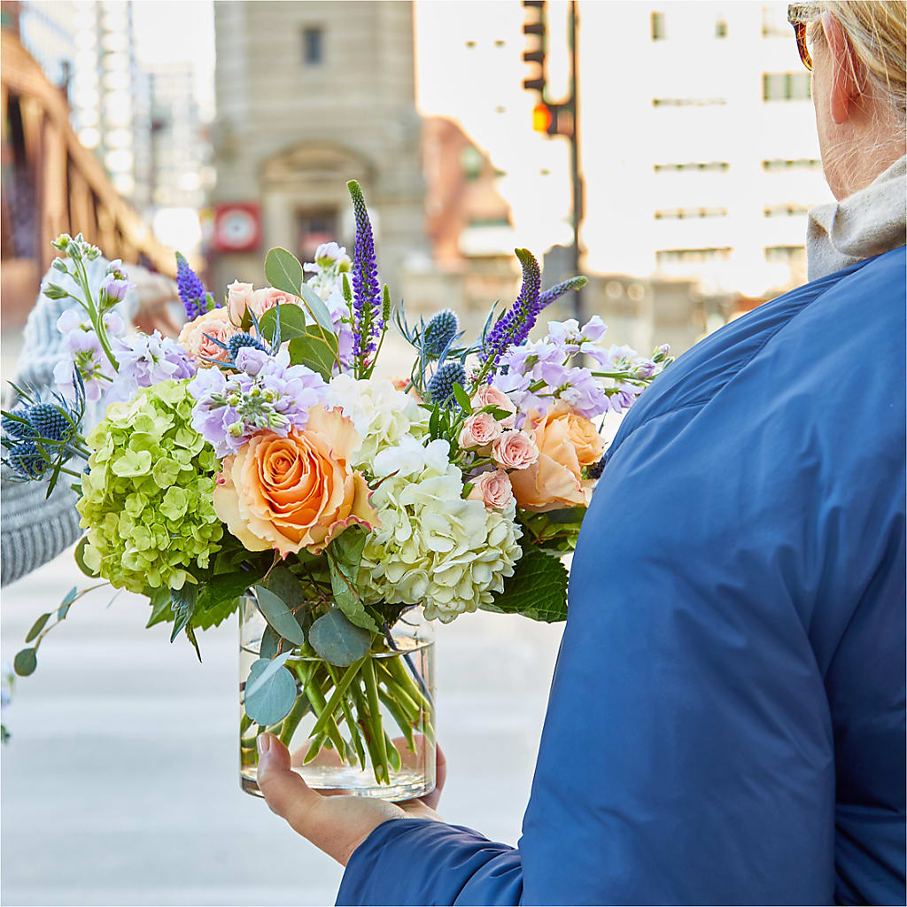 Porch Swing Bouquet – DON'S FLORAL STUDIO, Leon IA