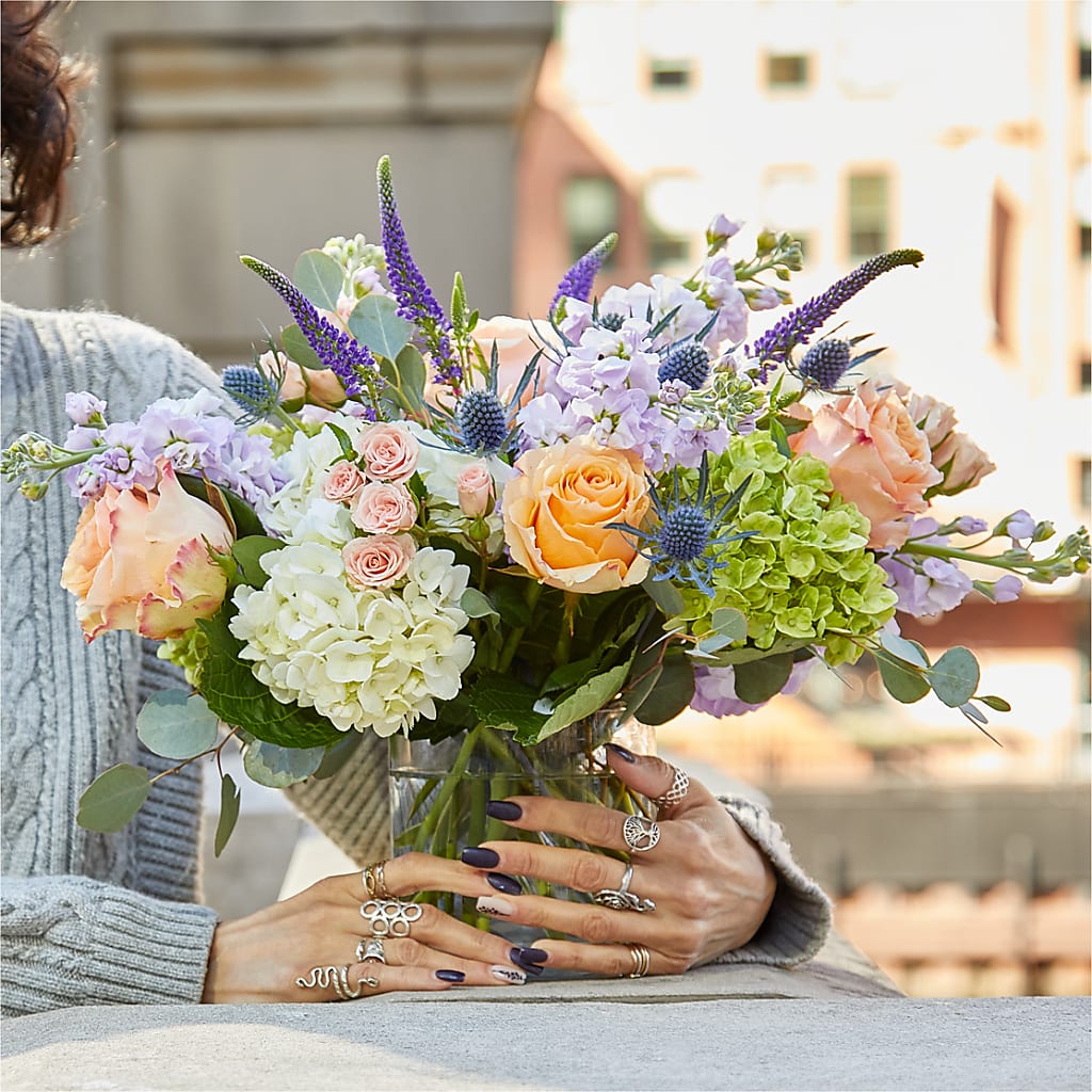 Porch Swing Bouquet – DON'S FLORAL STUDIO, Leon IA
